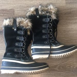 Size 7 sorel black boots